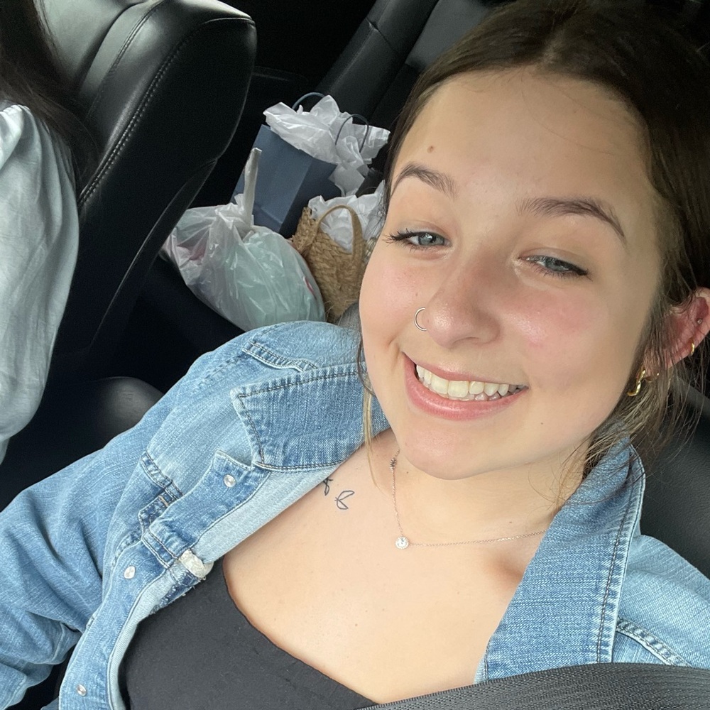 Meet your Posher, Kaitlyn